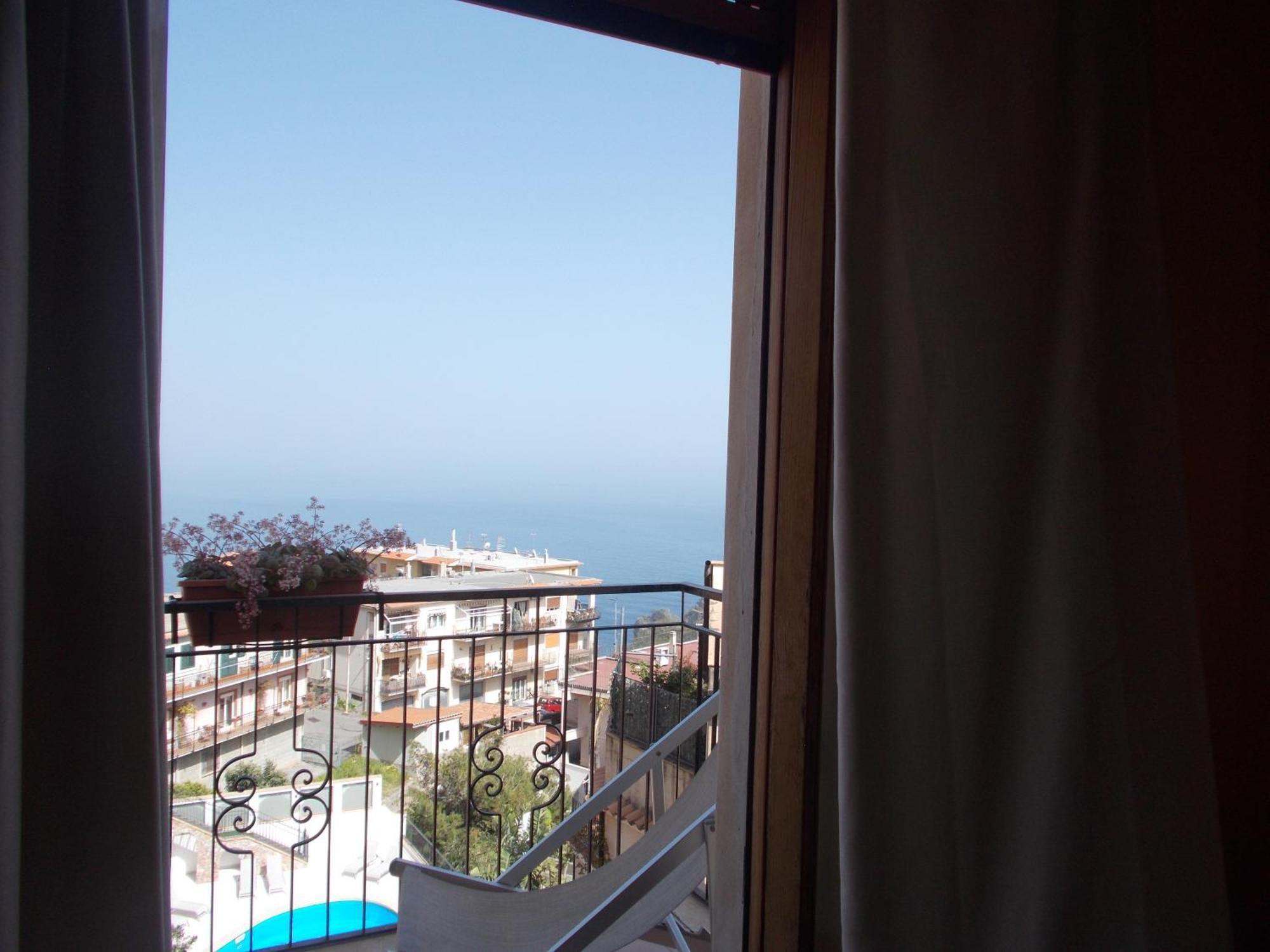 Il Melograno Apartment تاورمينا المظهر الخارجي الصورة